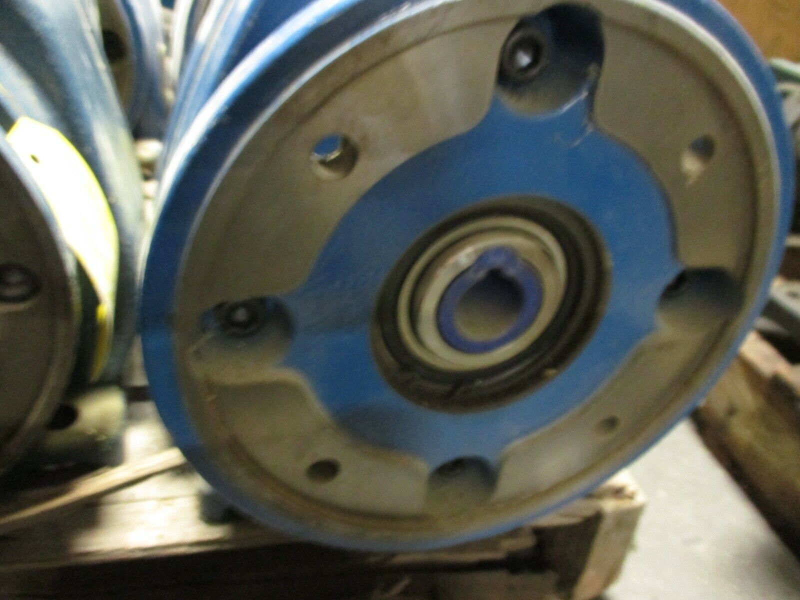 Cone Drive Gear Reducer M072228.BANT-1 Ratio 28:1 Used