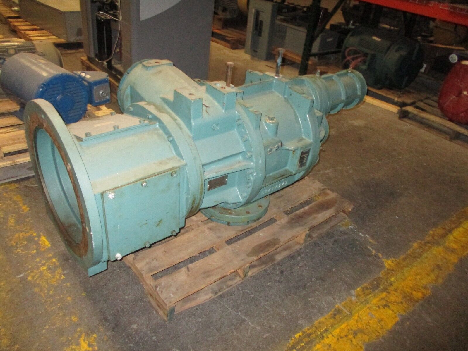 Rotary Screw Compressor YCCH193 R-22 3600RPM 300PSIG Used
