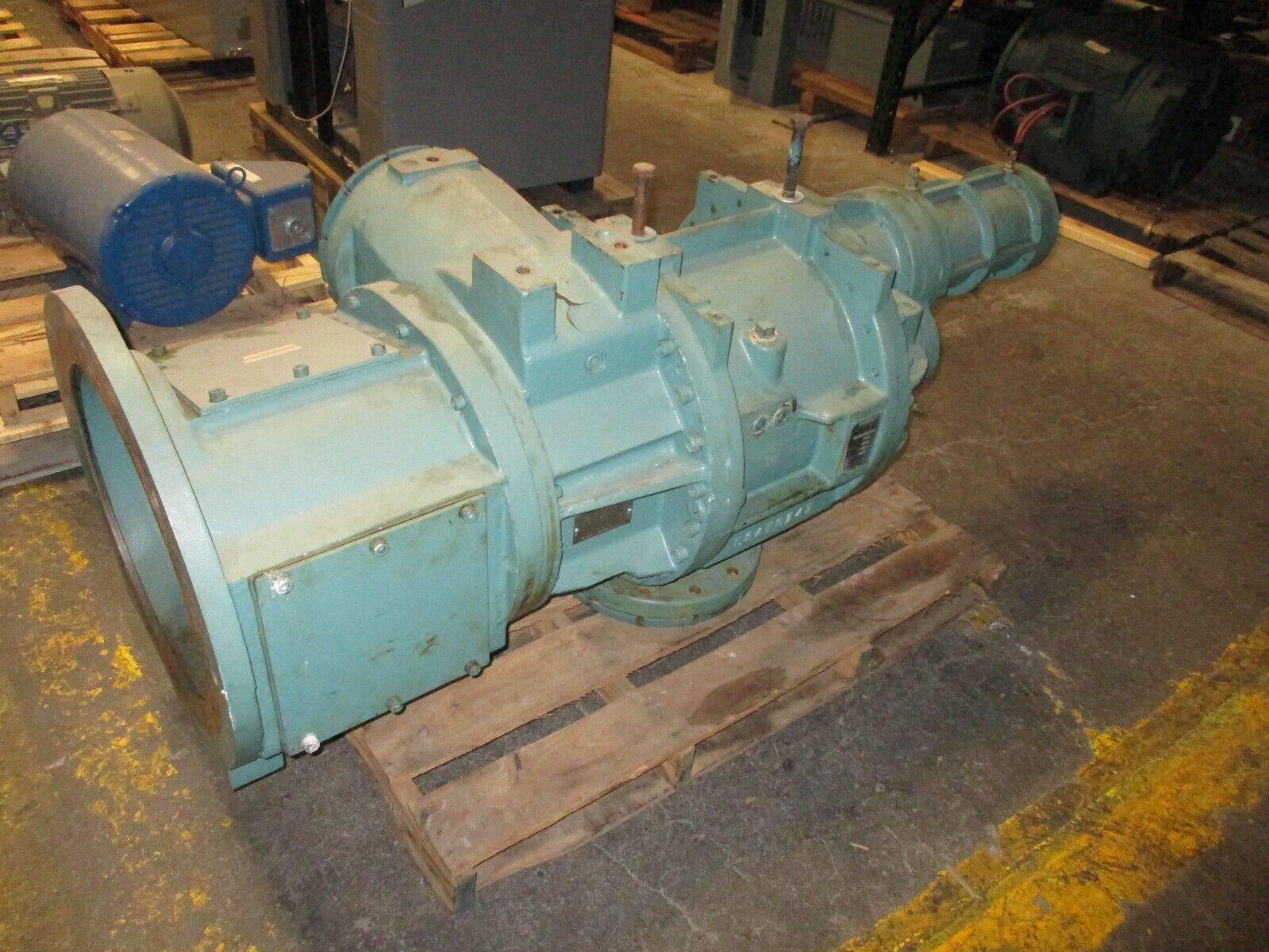 Rotary Screw Compressor YCCH193 R-22 3600RPM 300PSIG Used