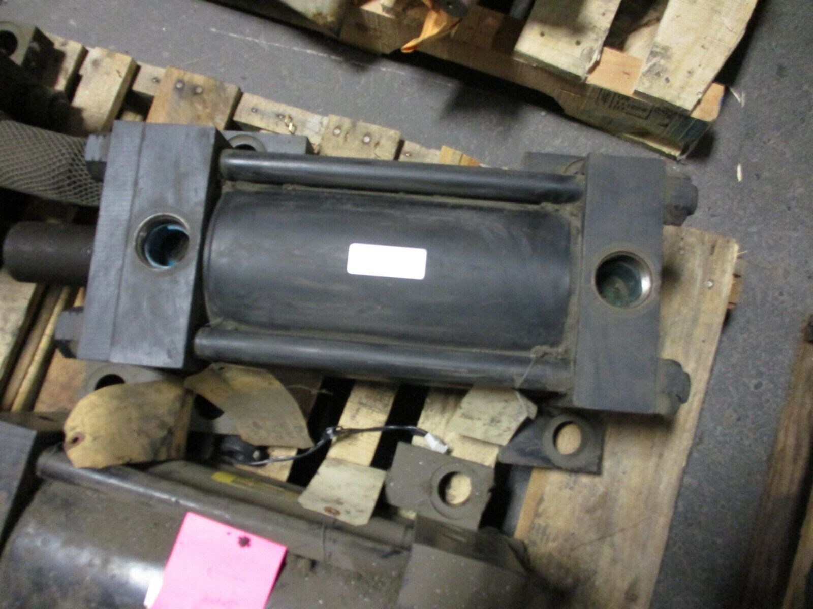 RWC Hyraulic Cylinder CL1405181BP 3000 PSI Used