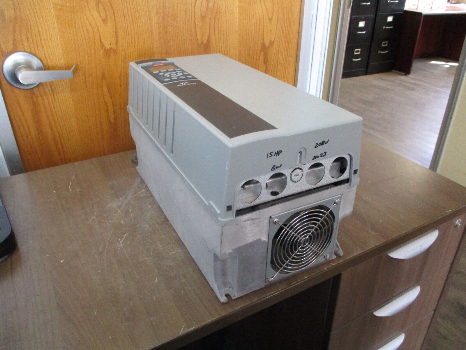 Danfoss VLT AC Drive 131B9365 15HP 3Ph w/ Keypad Used