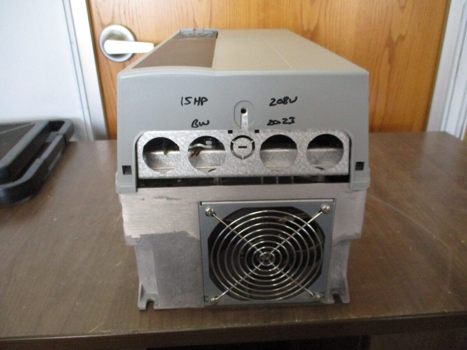 Danfoss VLT AC Drive 131B9365 15HP 3Ph w/ Keypad Used