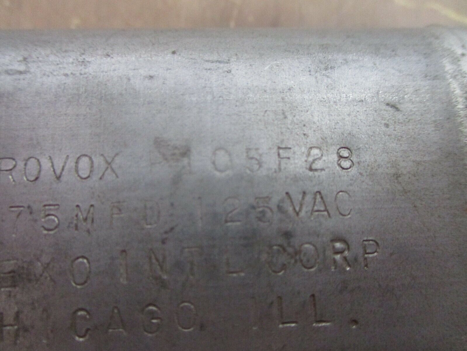 Aerovox Capacitor P105F28 4.75MFD 125VAC Used