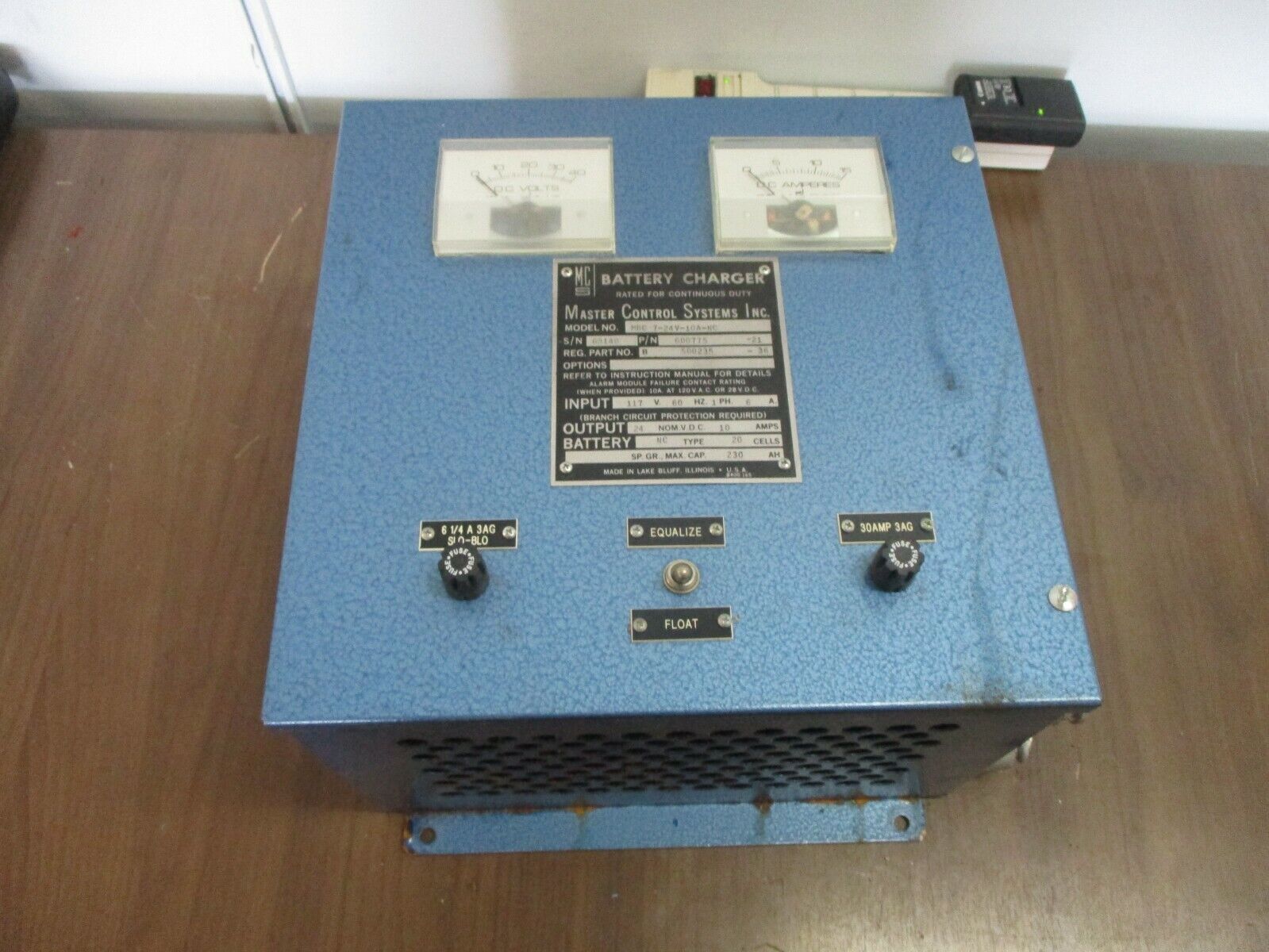 MCS Battery Charger 600775-21 Model #: MBC 7-24V-10A-NC 230AH 20-Cells Used