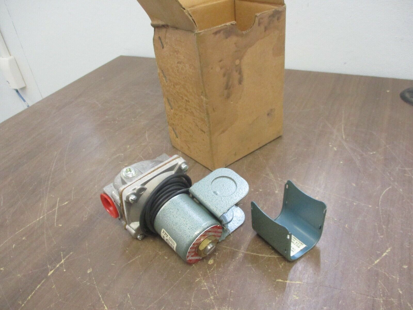 ITT Magnetic Gas Valve K3A542S 6 PSI 1/2" NPT 110-120V 50/60Hz New Surplus