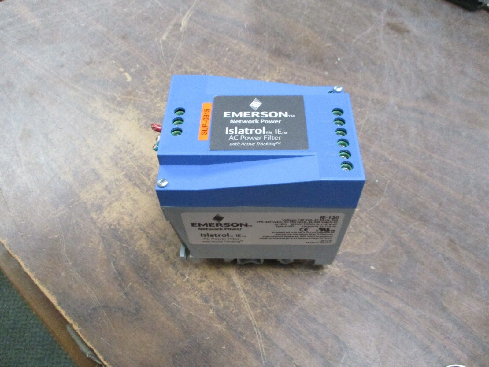 Emerson Islatrol IE AC Power Filter IE-120 w/ Active Tracking 120V 47-63Hz Used