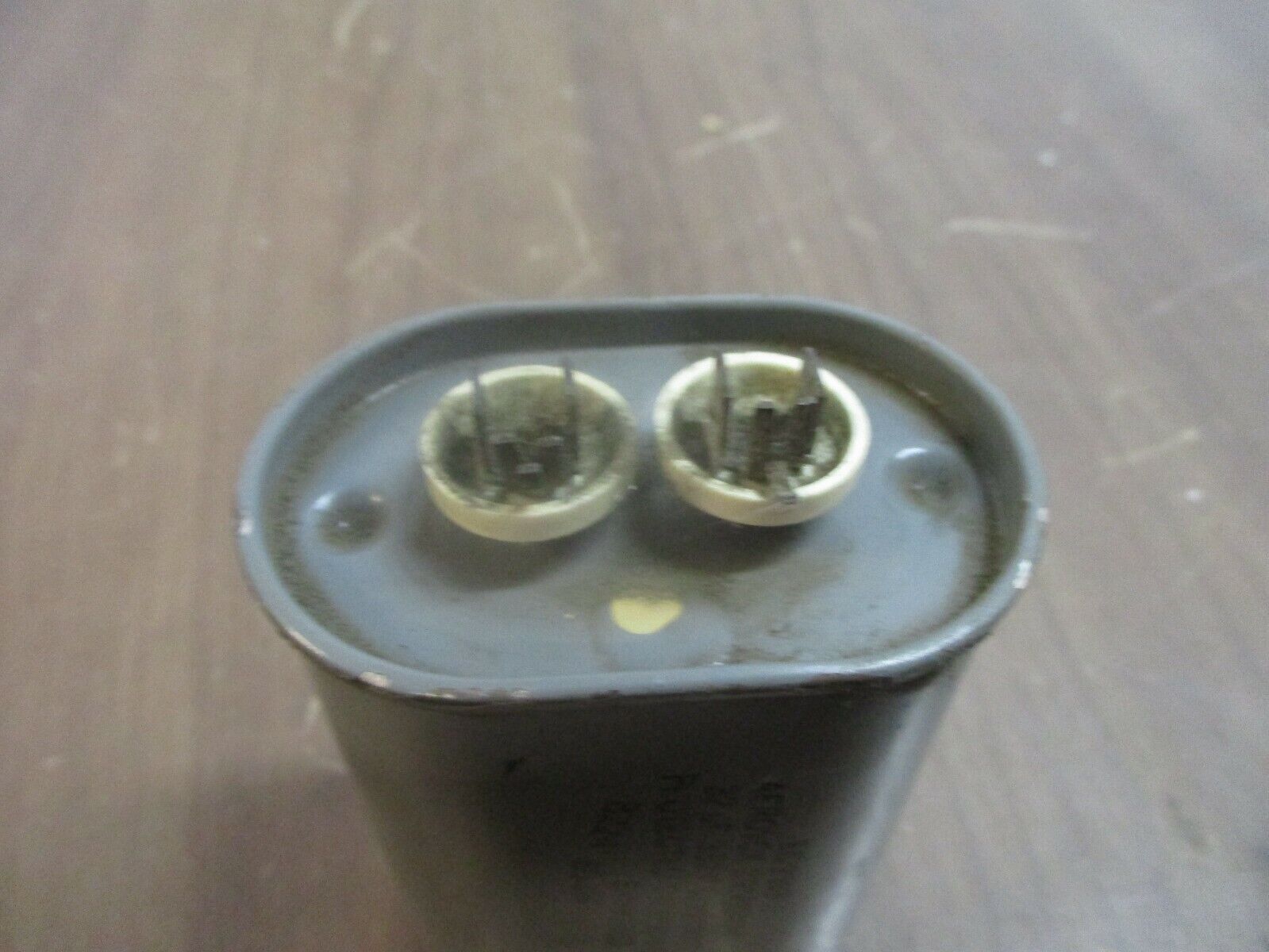 Aerovox Capacitor Z93R3332E 32uF 330V 60Hz Used