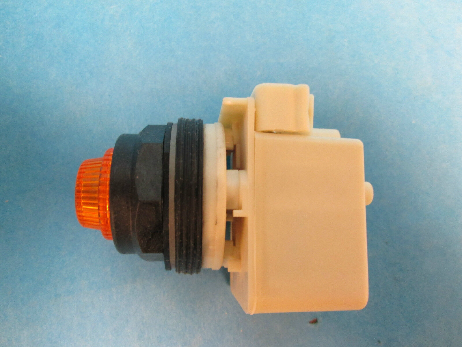 Square D Amber Lamp 9001SKP38A31 New Surplus