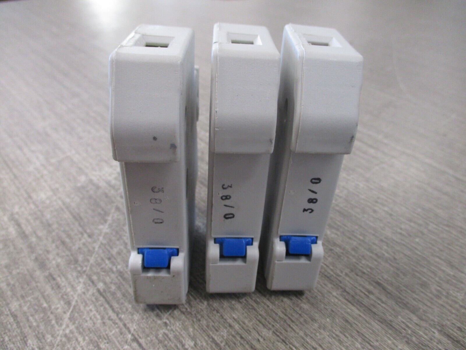 Gould Ultrasafe Fuseholder USM1I-DC24P 30A 24VDC 1P *Lot of 3* Used