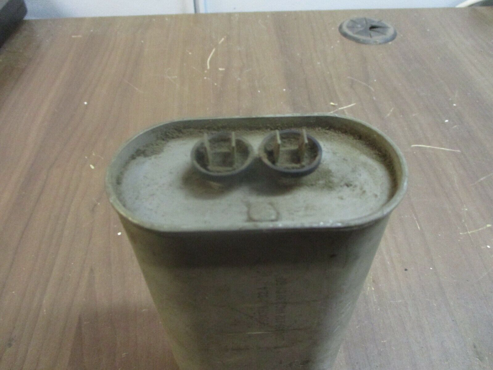 Aerovox Capacitor 49F3547FB 32.4uF 330V 60Hz Used