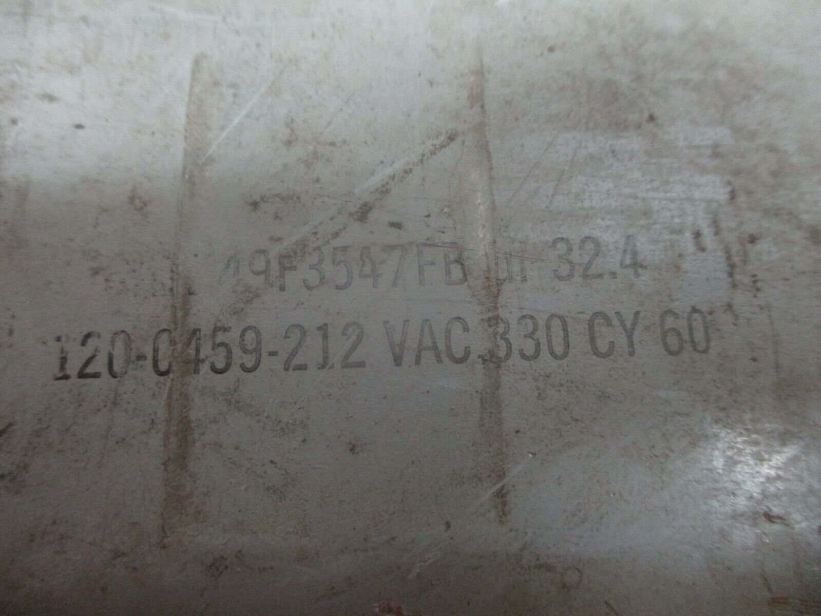 Aerovox Capacitor 49F3547FB 32.4uF 330V 60Hz Used