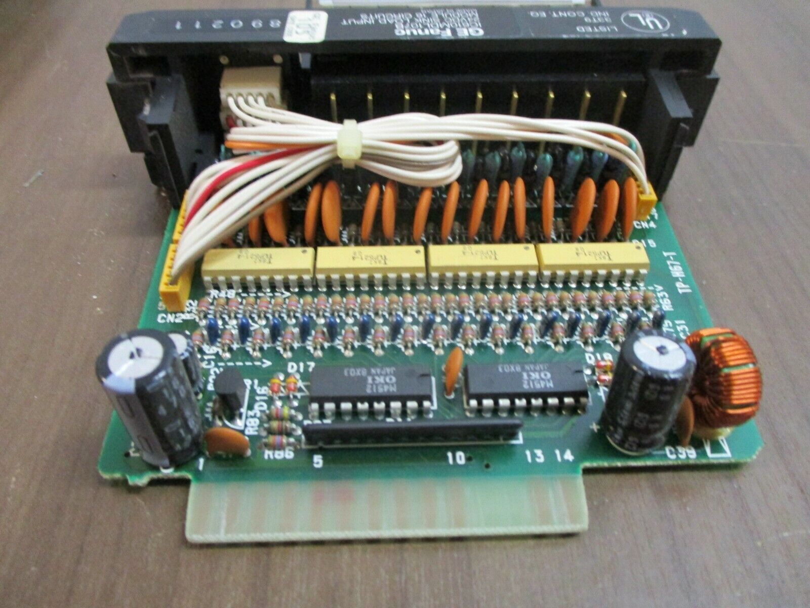 GE Fanuc 24VDC Sink Load Input Module IC610MDL107B 16-Circuit Used