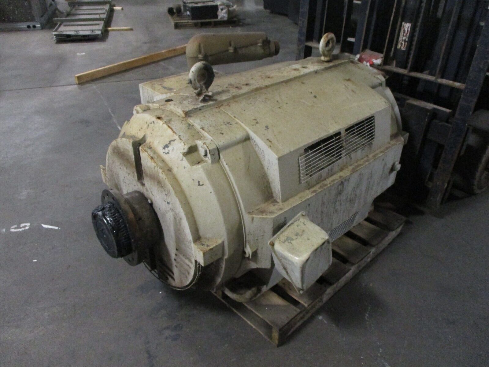Reliance Motor Frame: 581CS 700HP 2300V 160A 1800RPM 60Hz Used