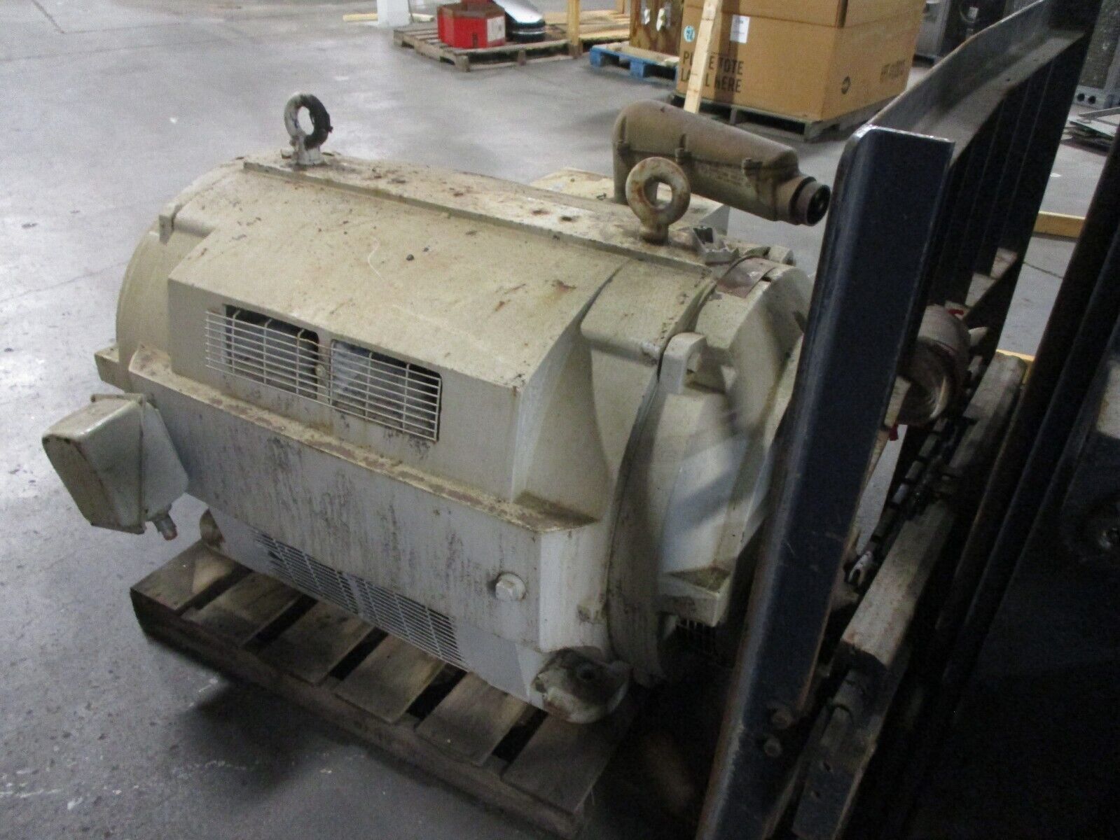 Reliance Motor Frame: 581CS 700HP 2300V 160A 1800RPM 60Hz Used