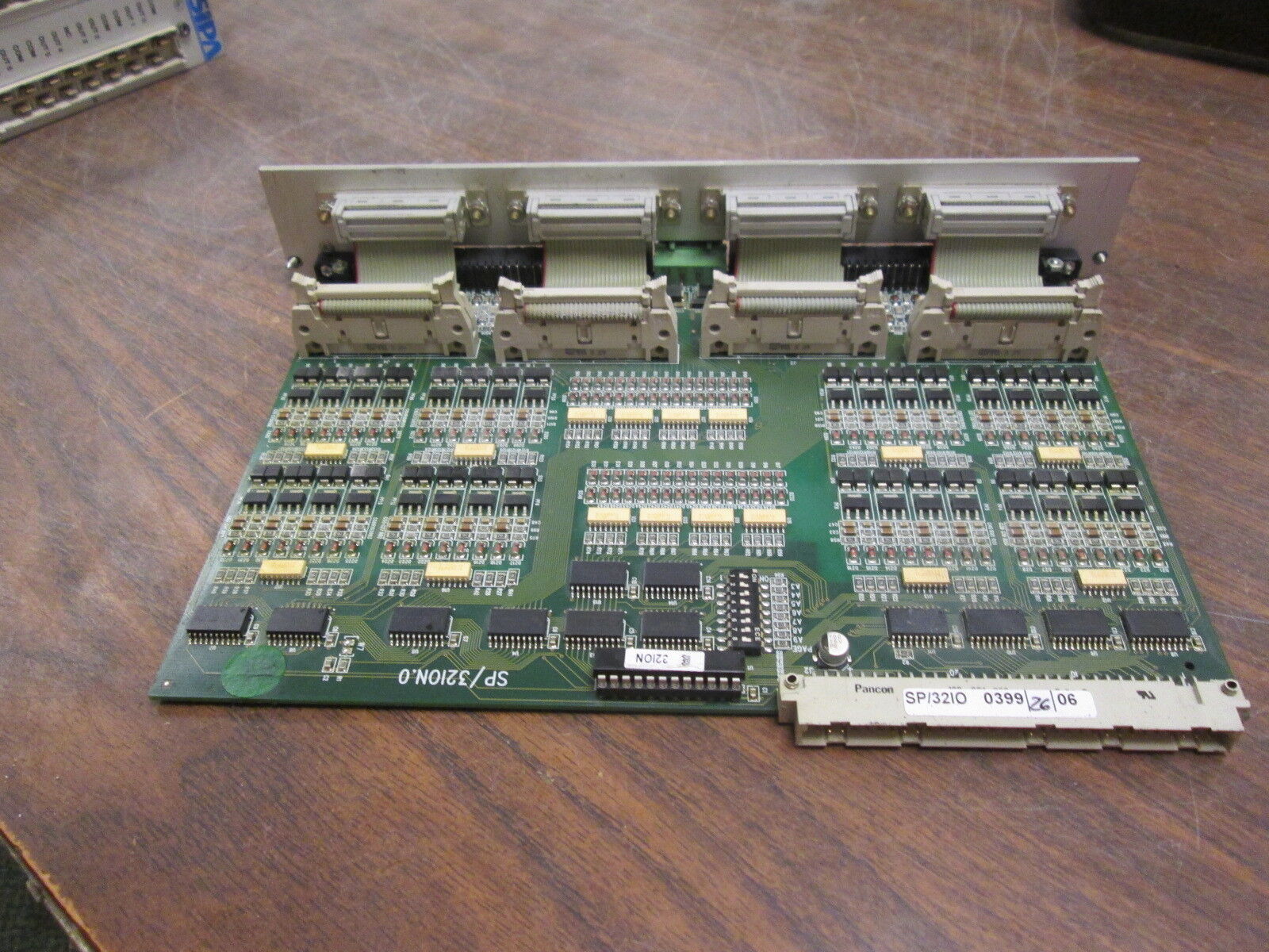 SIPA I/O Module SP/32IO *Cracked Bracket* Used