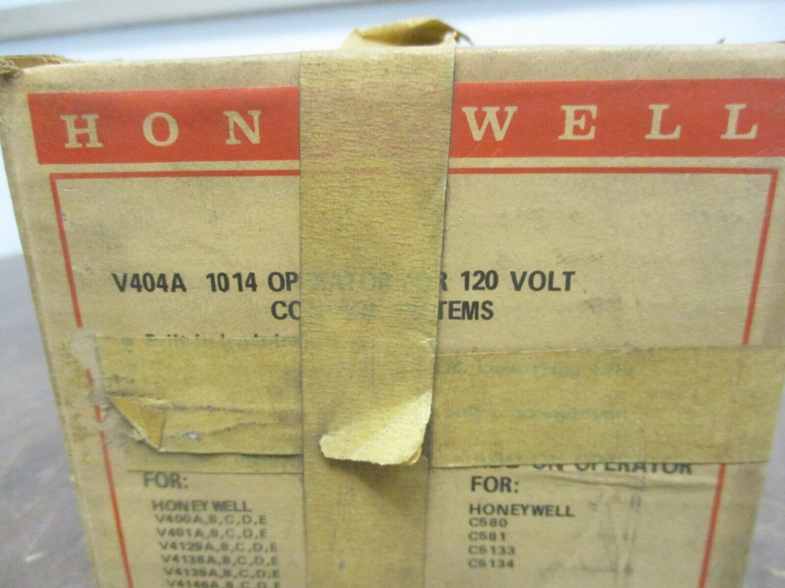 Honeywell Tradeline Adatrol Valve Operator CV404A 1014 120V New Surplus