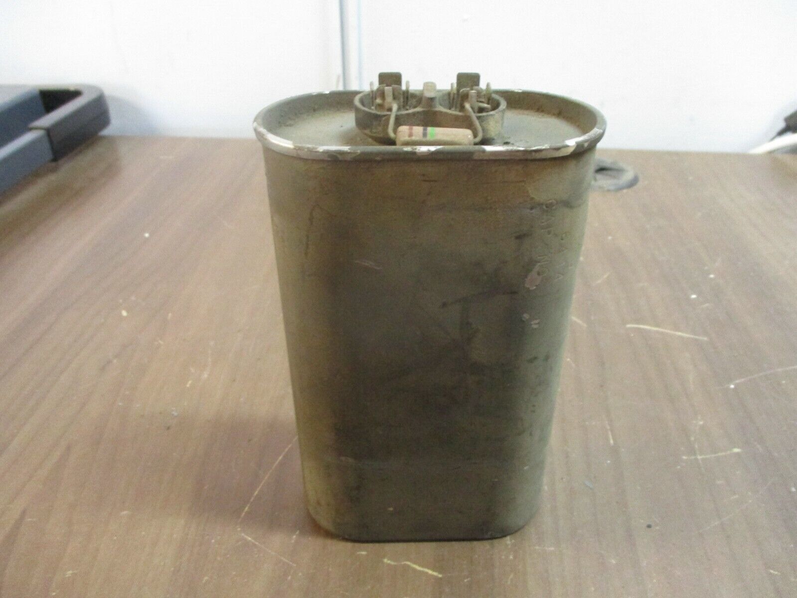 Sola Merc-Mite Capacitor 78-24-407-38 For 1-H36-1000W Lamp 120/240V 60Hz Used