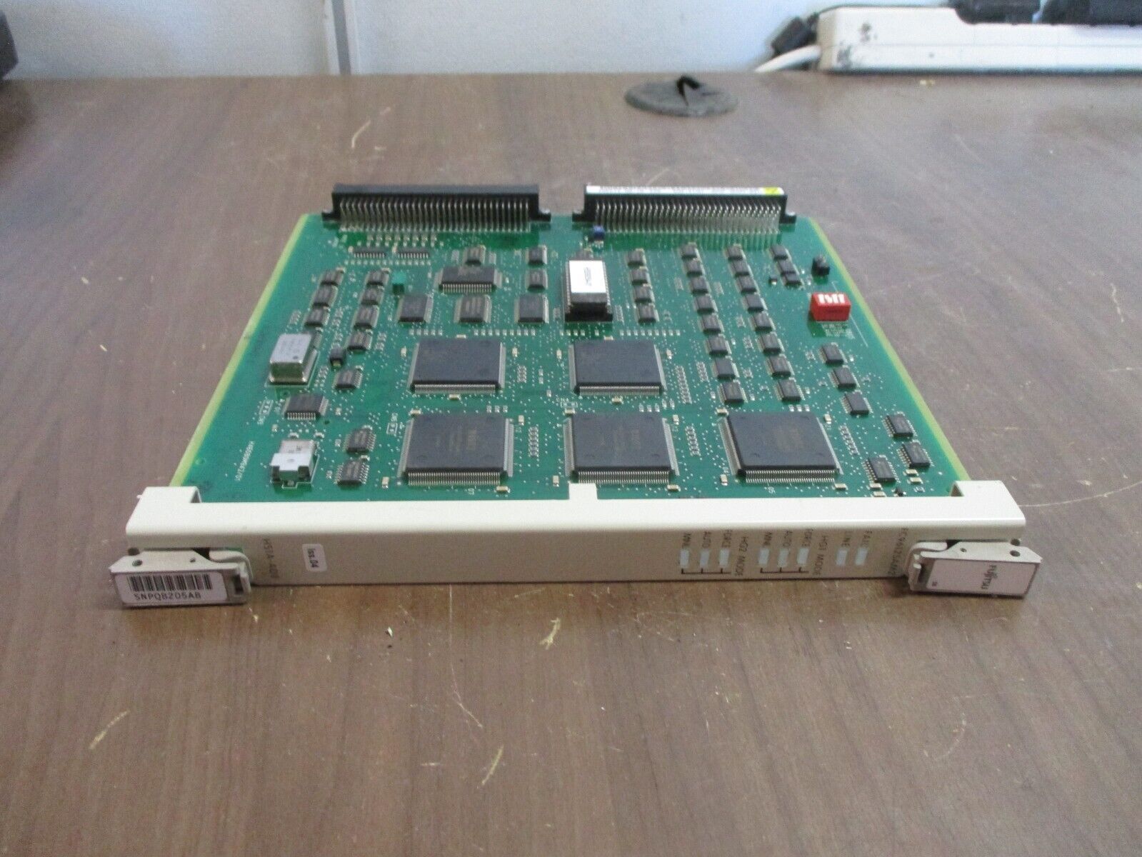 Fujitsu HS Switch 2 Unit SNPQB205AB Iss. 04 FC9612SAM2 / HS1A-AD2 Used