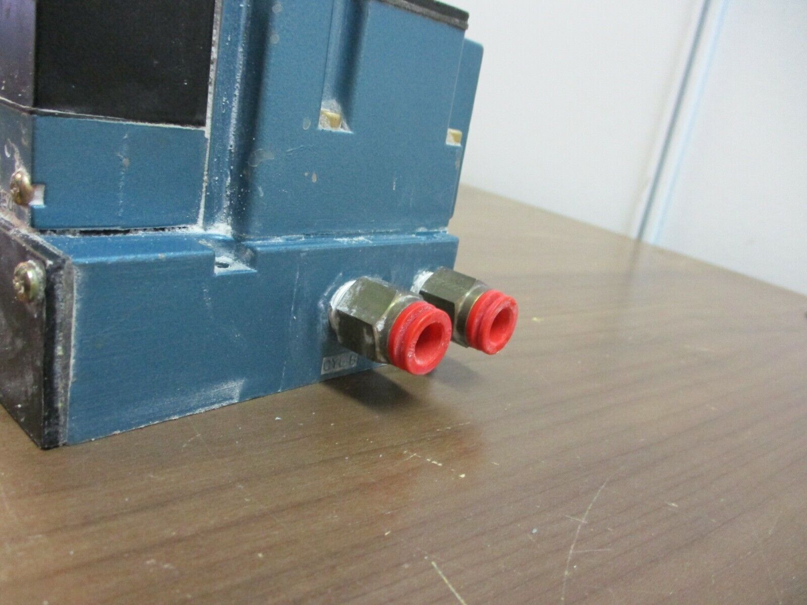MAC Solenoid Valve 6211C-111-PM-111DA VAC to 150 PSI Used