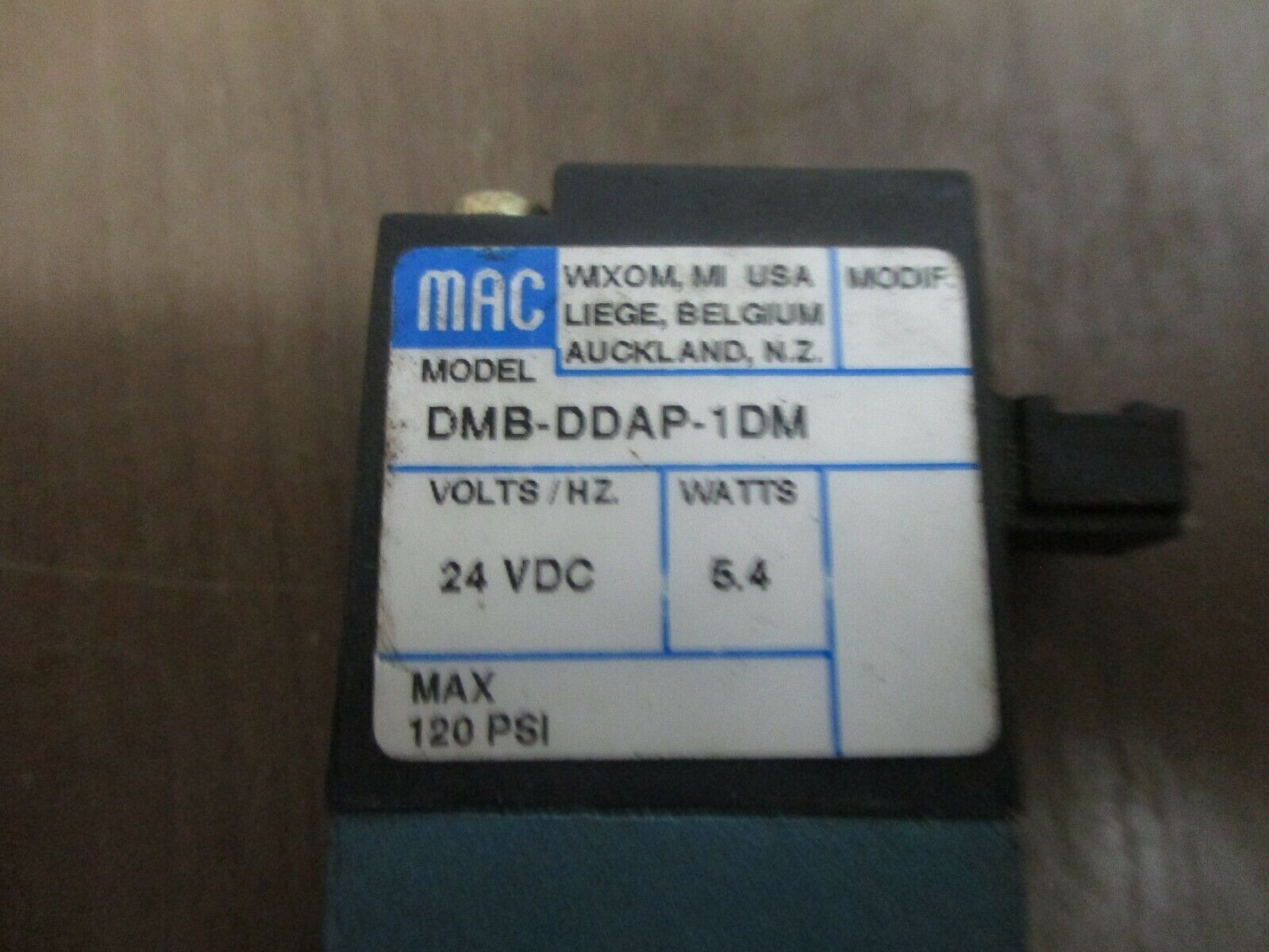 MAC Solenoid Valve DMB-DDAP-1DM 24VDC 5.4W 120PSI Used