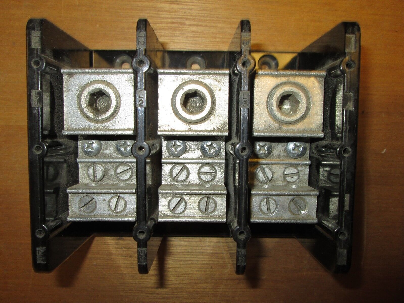 Marathon Terminal Block 1433552 line 400MCM load (4) #2 - #14 Used