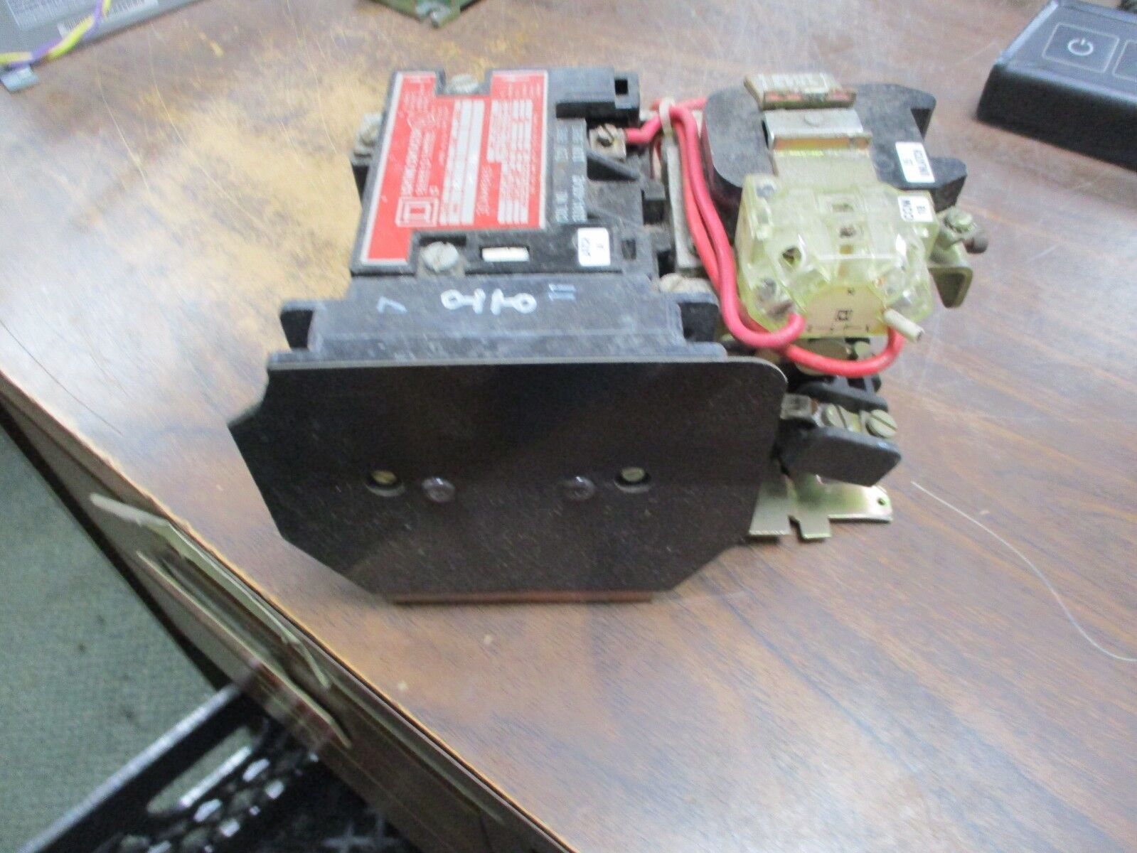 Square D Lighting Contactor 8903 SMG12 120V Coil 30A 600V Used