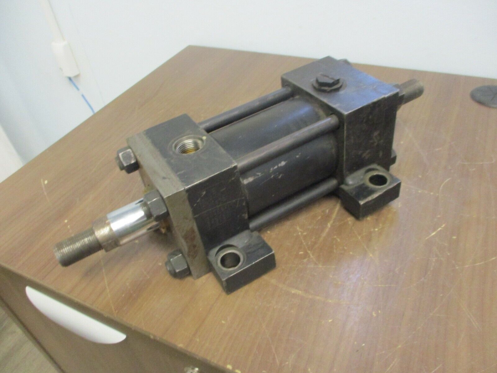 RWC Hydraulic Cylinder 8902-03-108 3000PSI Used