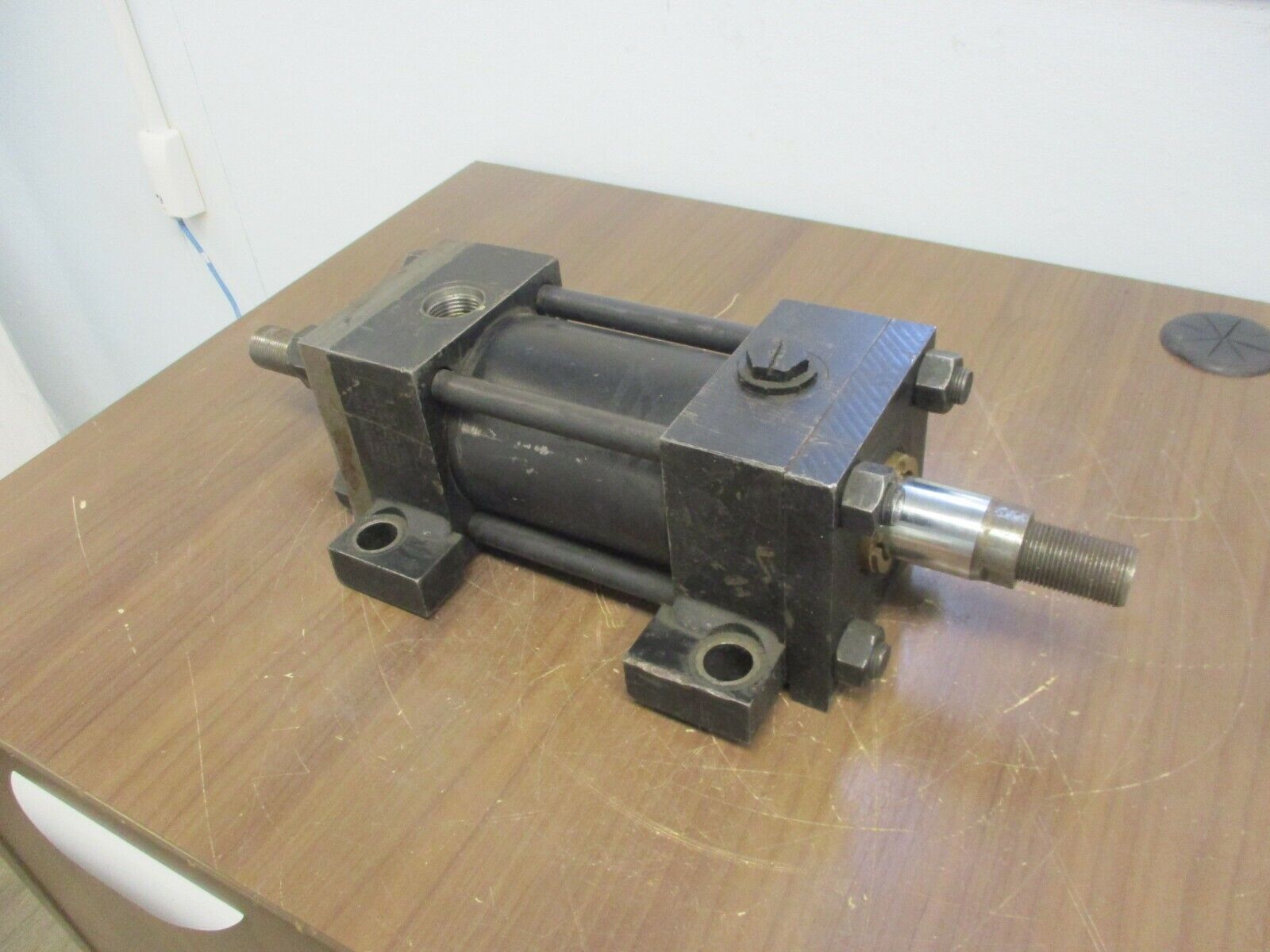 RWC Hydraulic Cylinder 8902-03-108 3000PSI Used