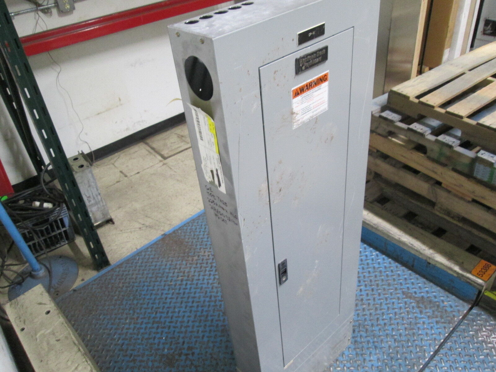 GE Main Lug Circuit Breaker Panel w/ Surge Suppressor AQU3422MBX 225A Max Used