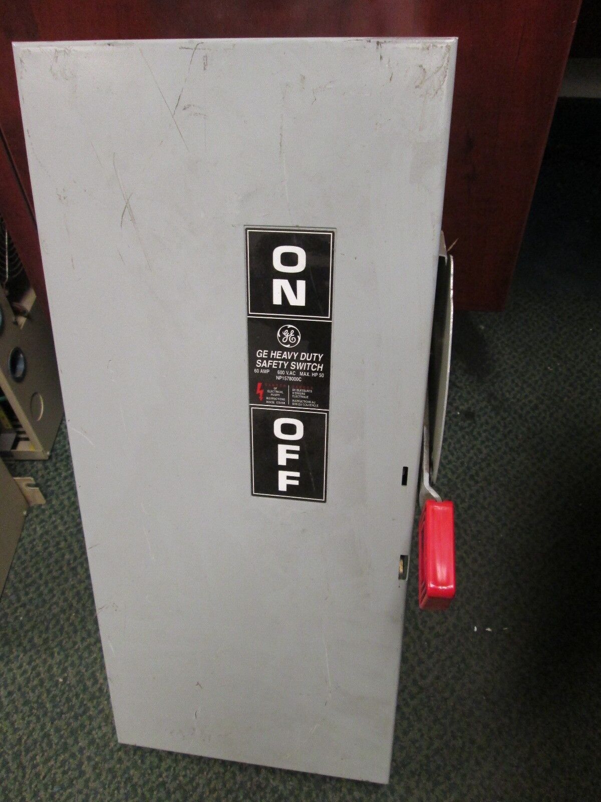 GE Fusible Safety Switch/Disconnect TH3362 60A 600V Type 1 Enclosure Used