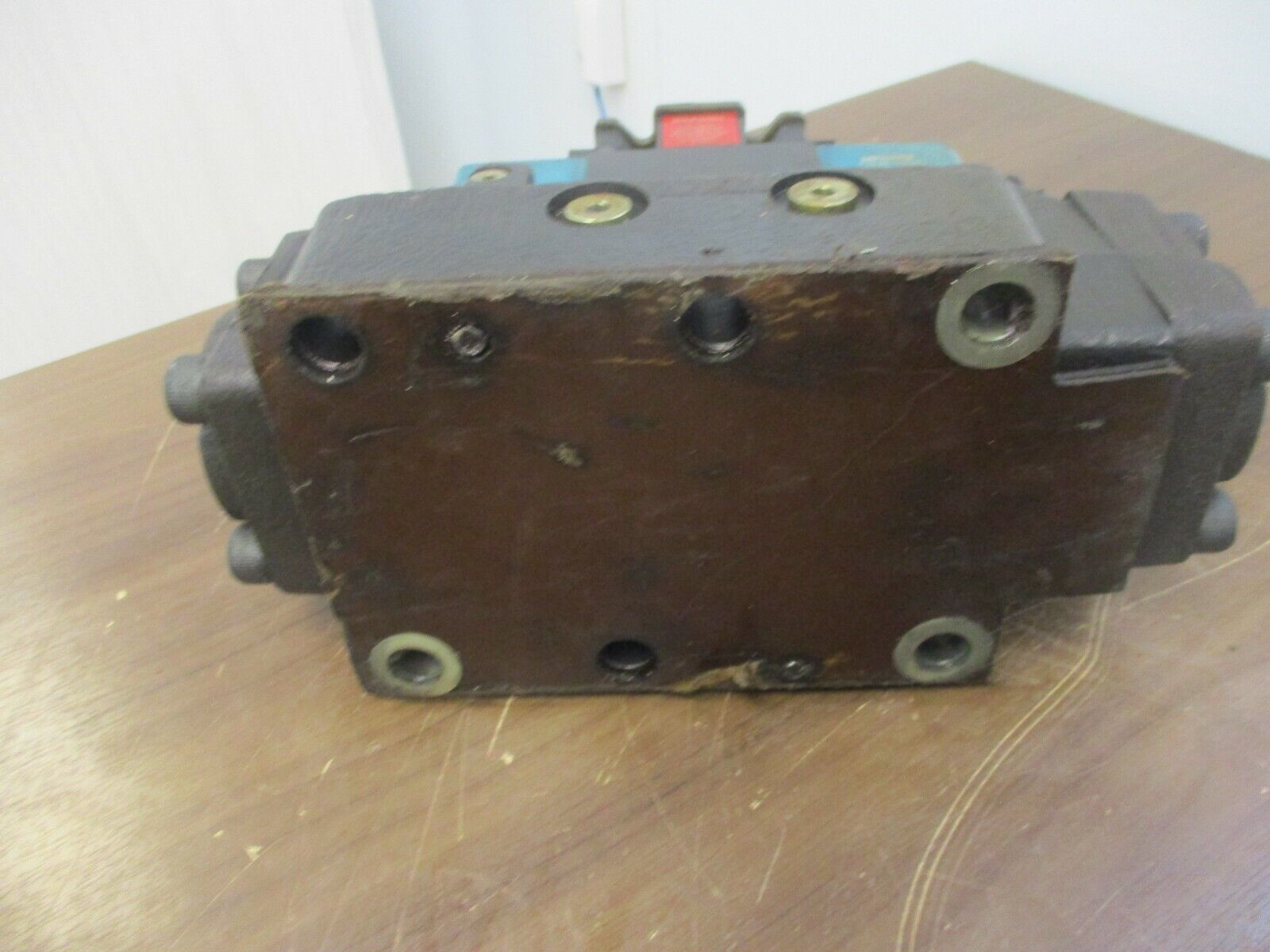 Vickers Directional Control Valve DG5S-8-33C-M-FPA5WL-B5-30 3000PSI Max Used