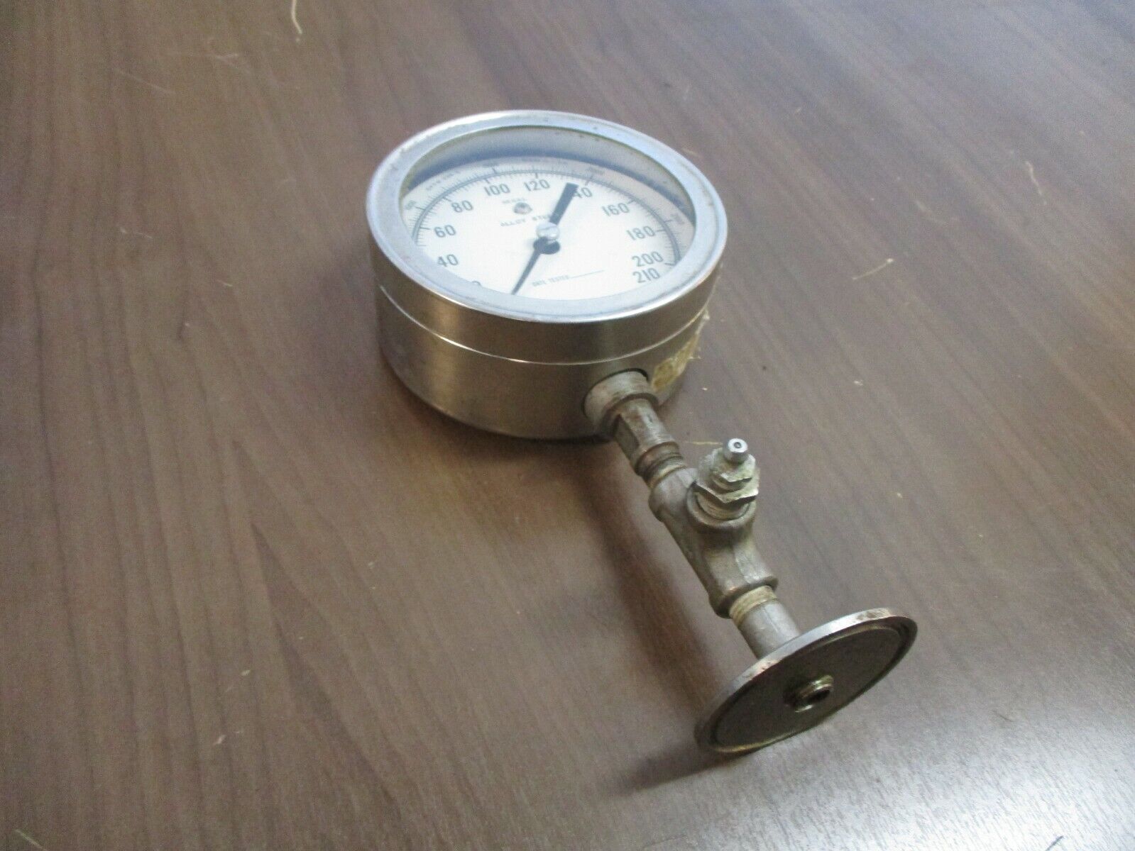 Weksler Pressure Gauge BA3 45-0/210-0/3000 Range: 0-3000PSI Used