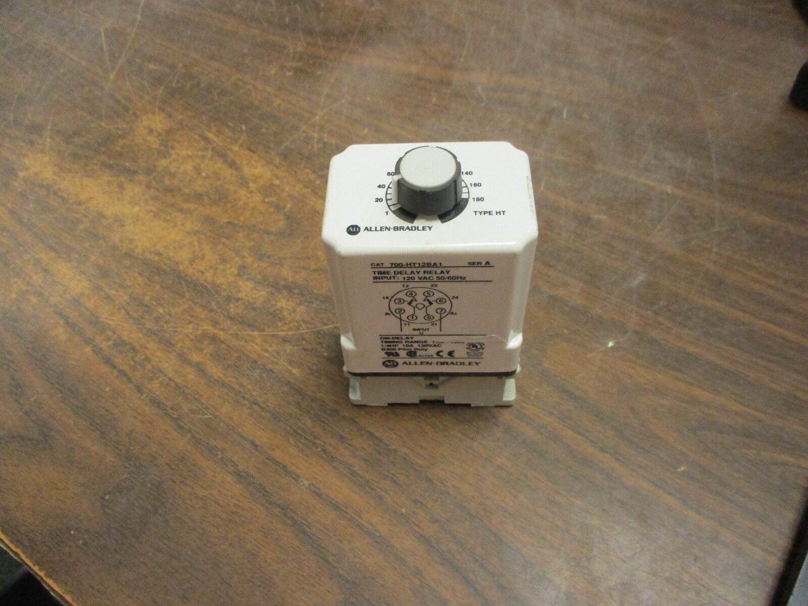 Allen-Bradley Time Delay Relay w/ Base 700-HT12BA1 120V 50/60Hz Range: 1-180 sec