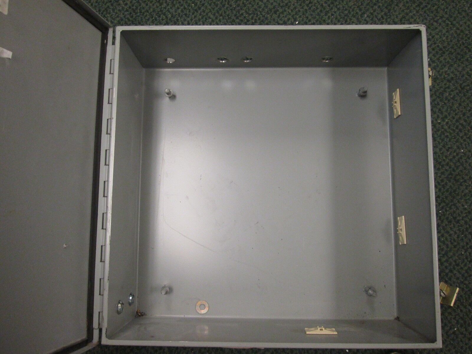 Weigmann Enclosure 20"x20"x6" Nema 12,13 Enclosure No Backplate Used