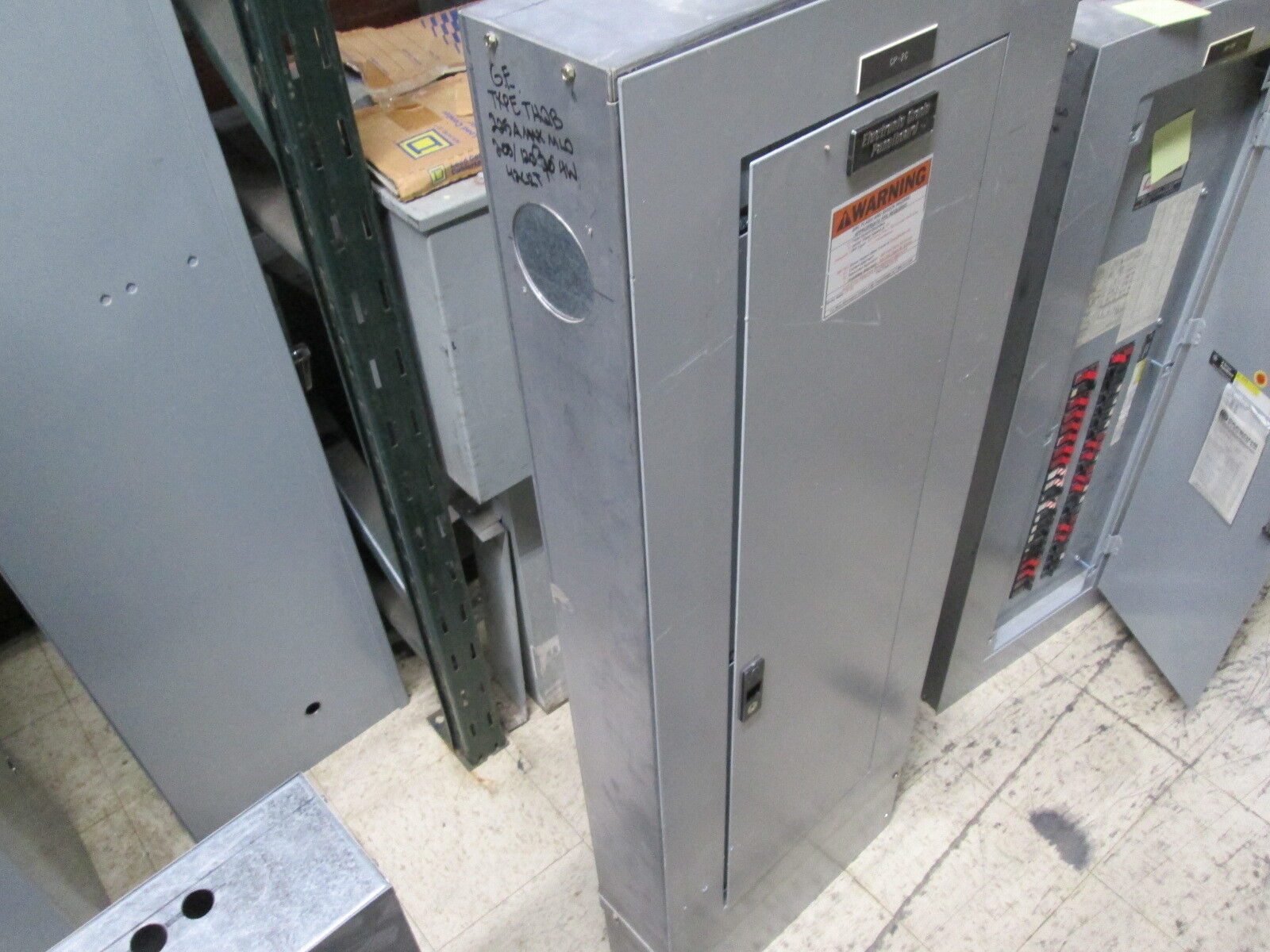 GE Main Lug Circuit Breaker Panel w/ Surge Suppressor AQU3422MBX 225A Max Used