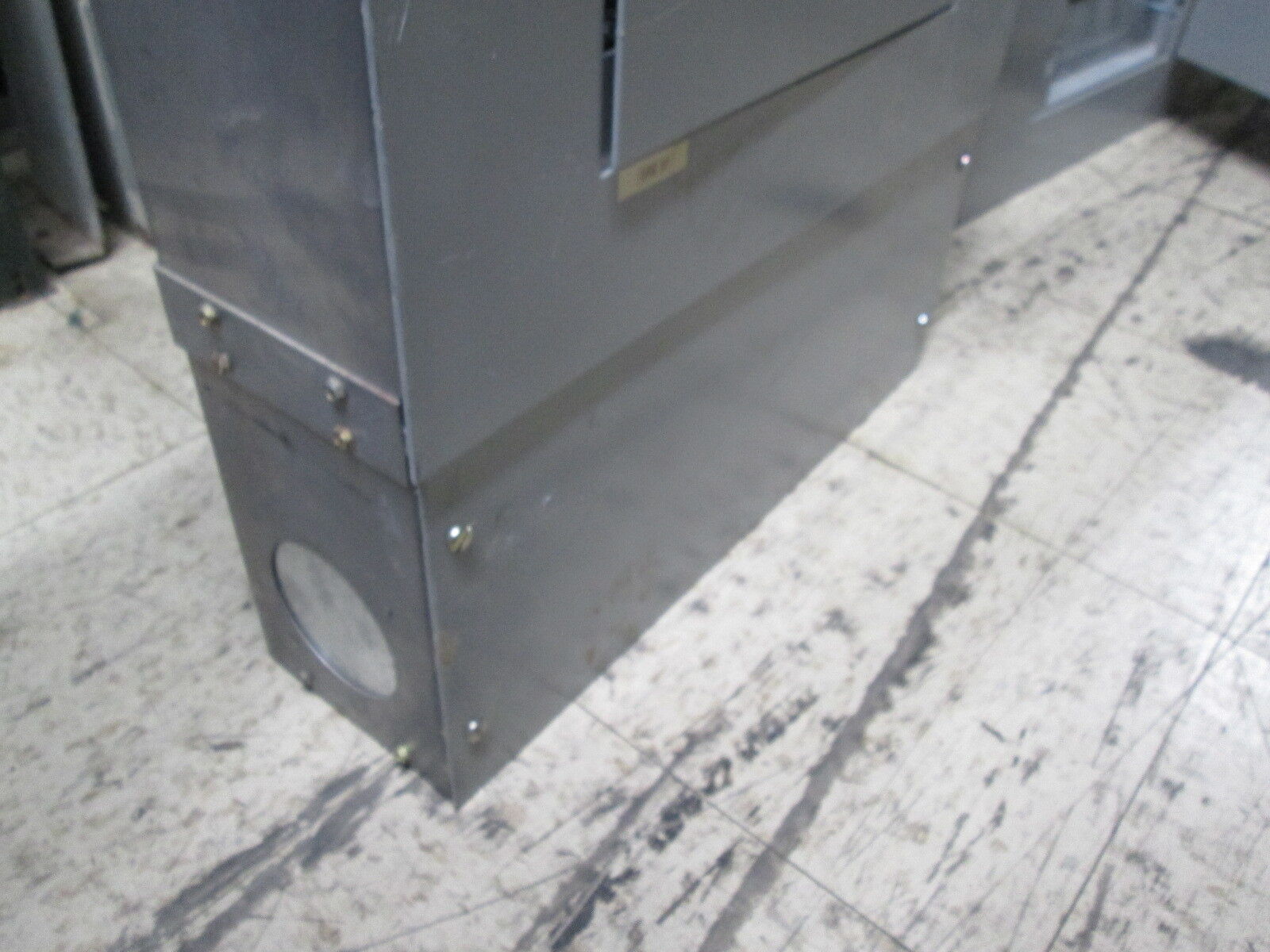 GE Main Lug Circuit Breaker Panel w/ Surge Suppressor AQU3422MBX 225A Max Used