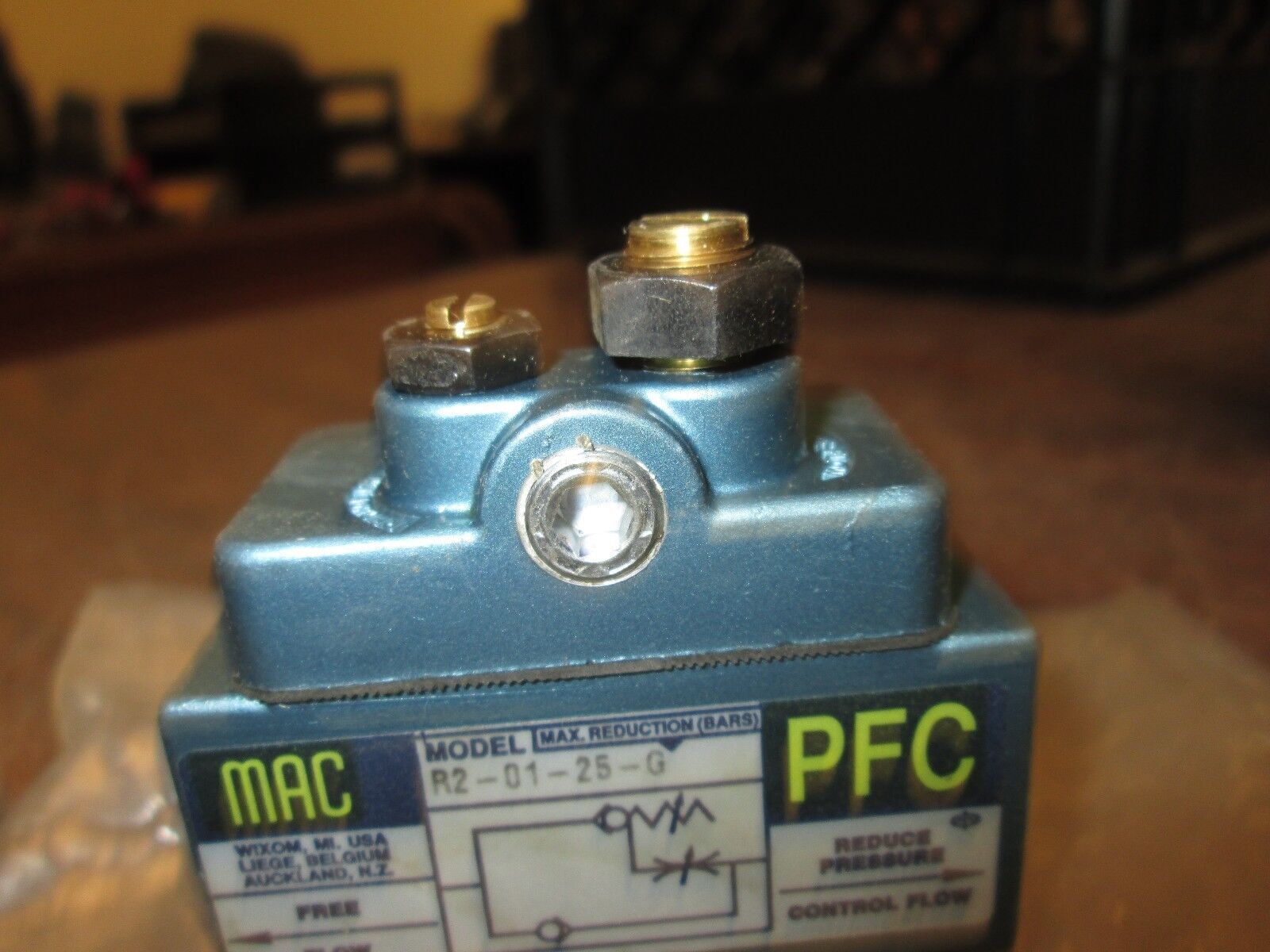 MAC Flow Control Valve R2-01-25-G 2-Way 1/4" New Surplus