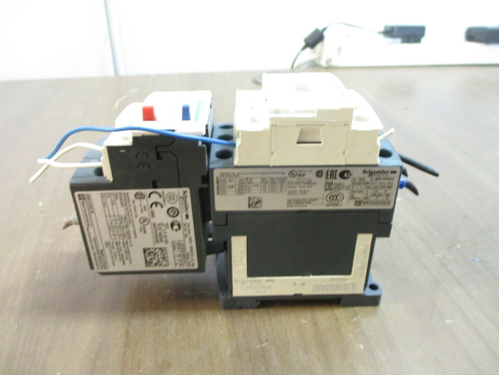 Schneider Electric Starter LC1D18 BD / LRD 12 24VDC Coil Trip: 5.5-8A 600V Used