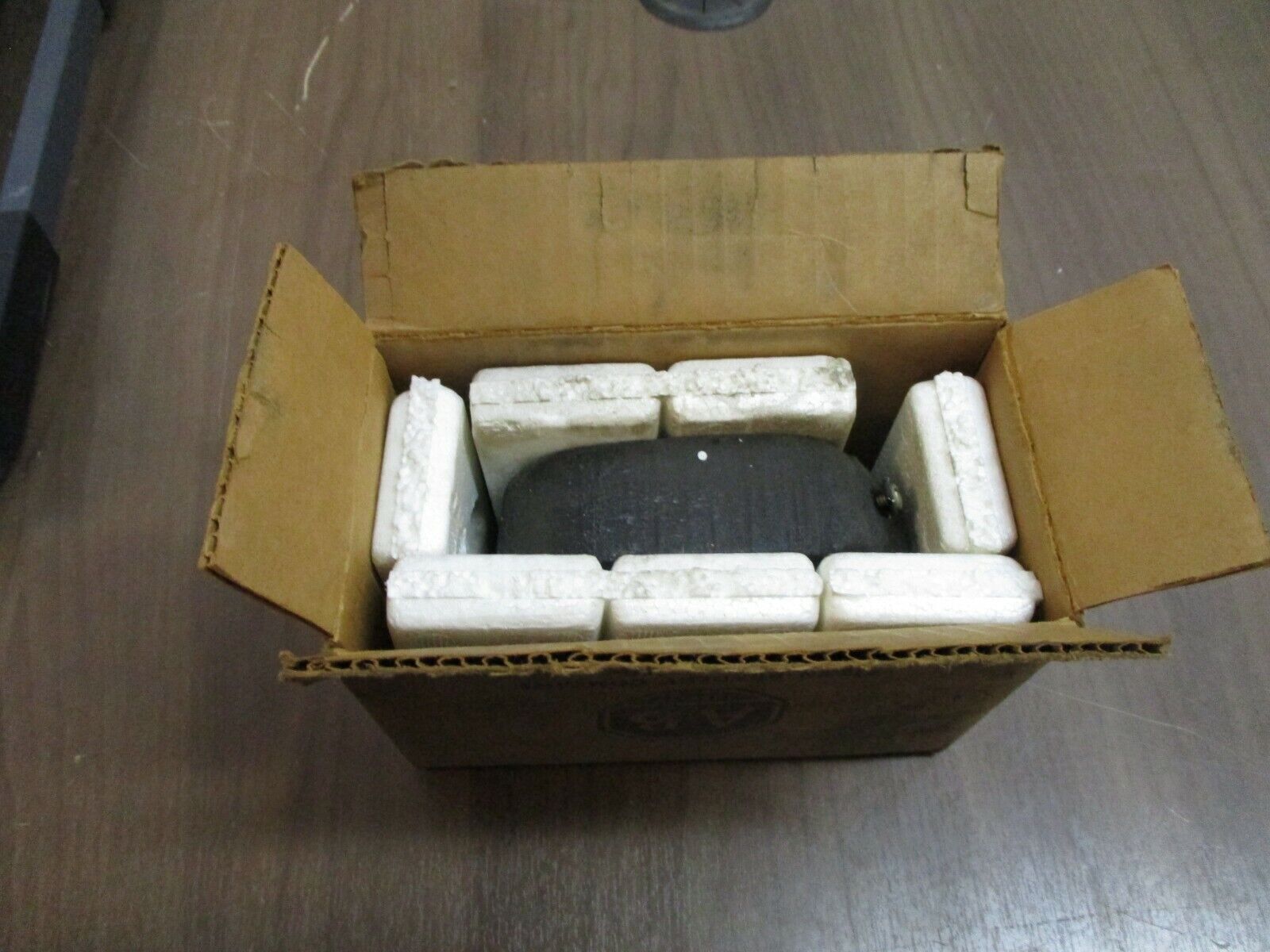 Allen-Bradley Magnetic Coil 4A06 208/220V @ 60Hz, 110V @ 25Hz New Surplus