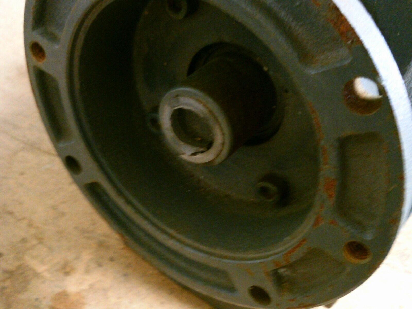 Sterling Electric Reducer 232522030 Ratio 30:1 2750RPM In 3.003HP In Used