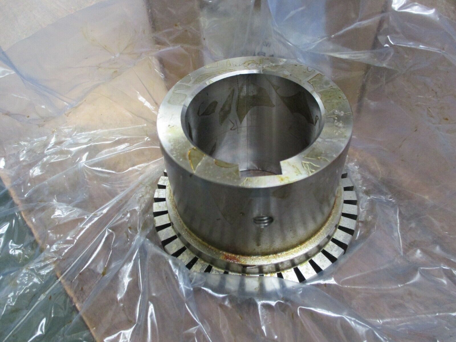 Falk 1070T Hub 0704645 2.375 Bore 5/8x5/16KW New Surplus