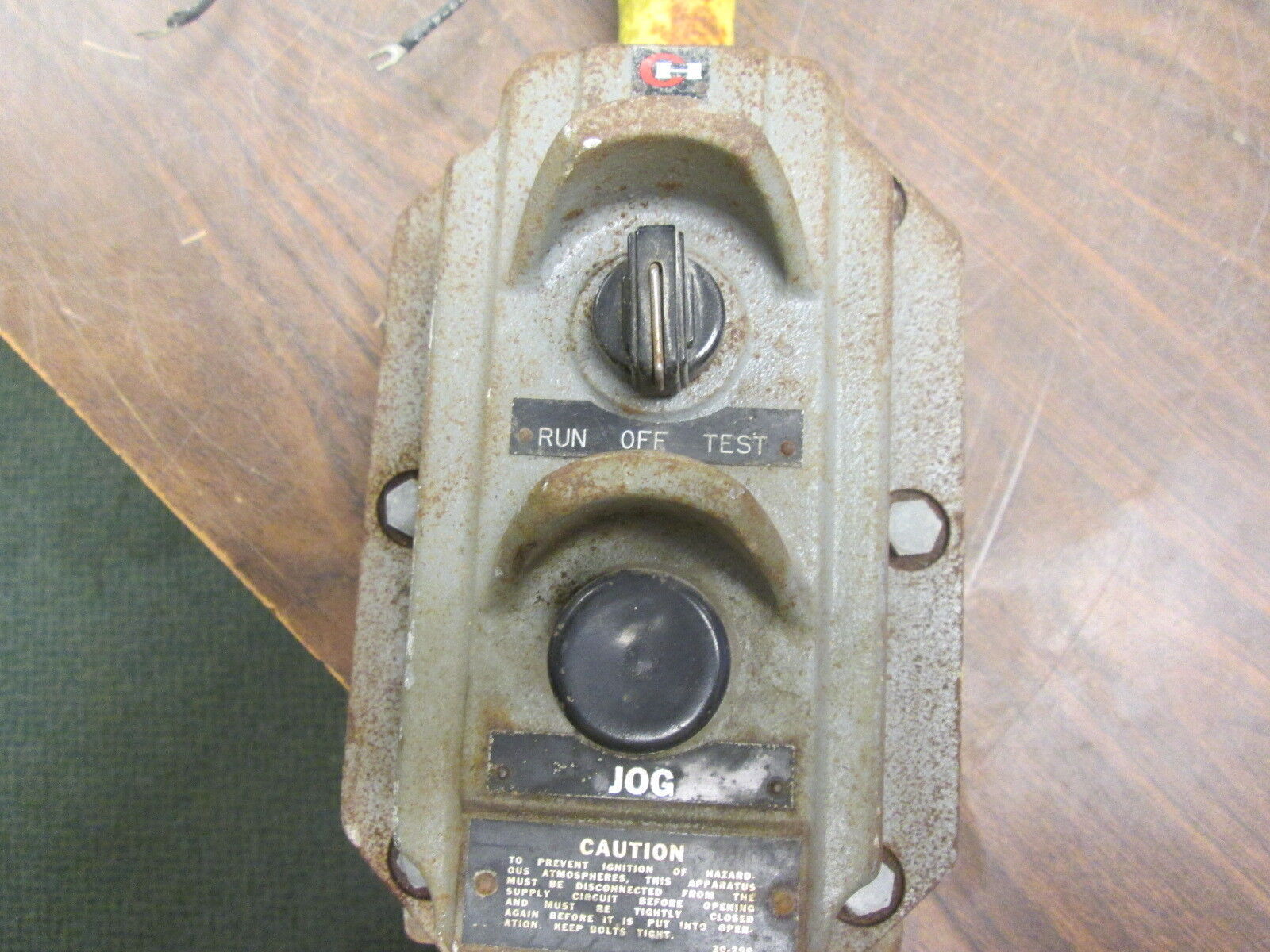 Cutler-Hammer Explosion Proof Push Button Station 10250H1751A 2-Position Used