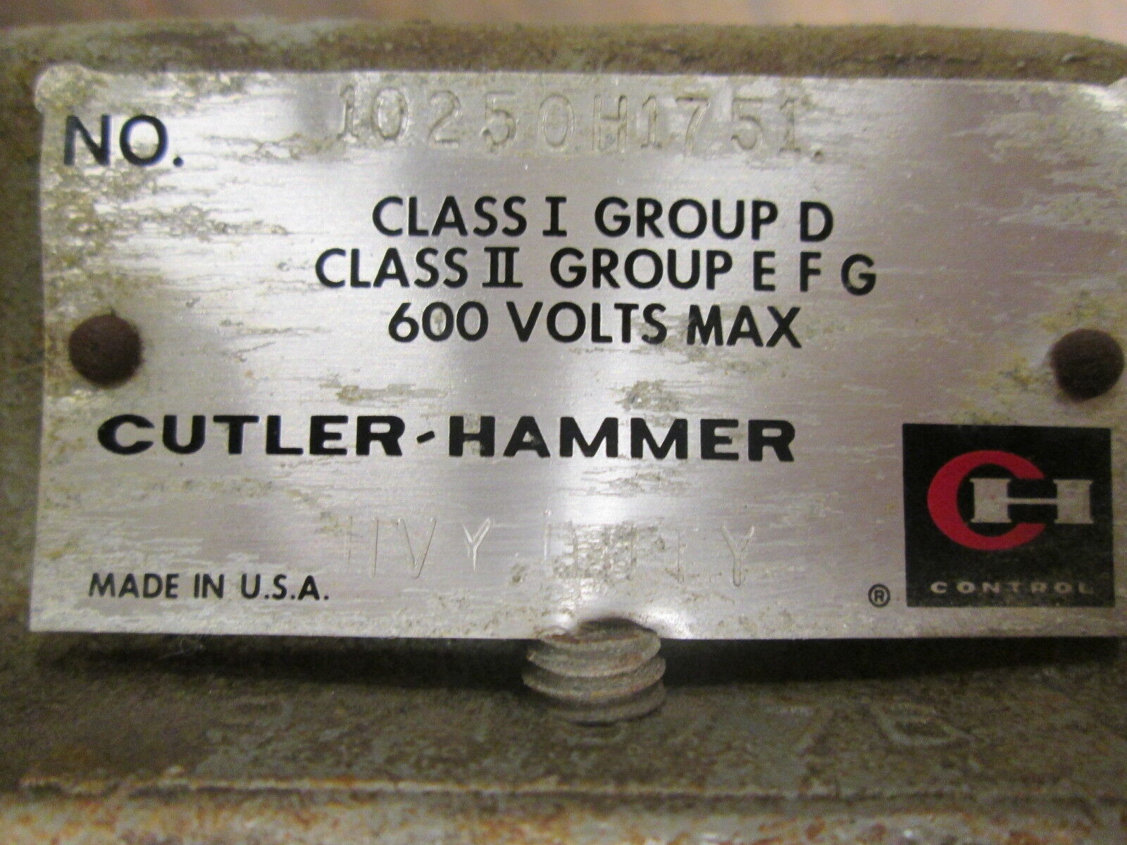 Cutler-Hammer Explosion Proof Push Button Station 10250H1751A 2-Position Used