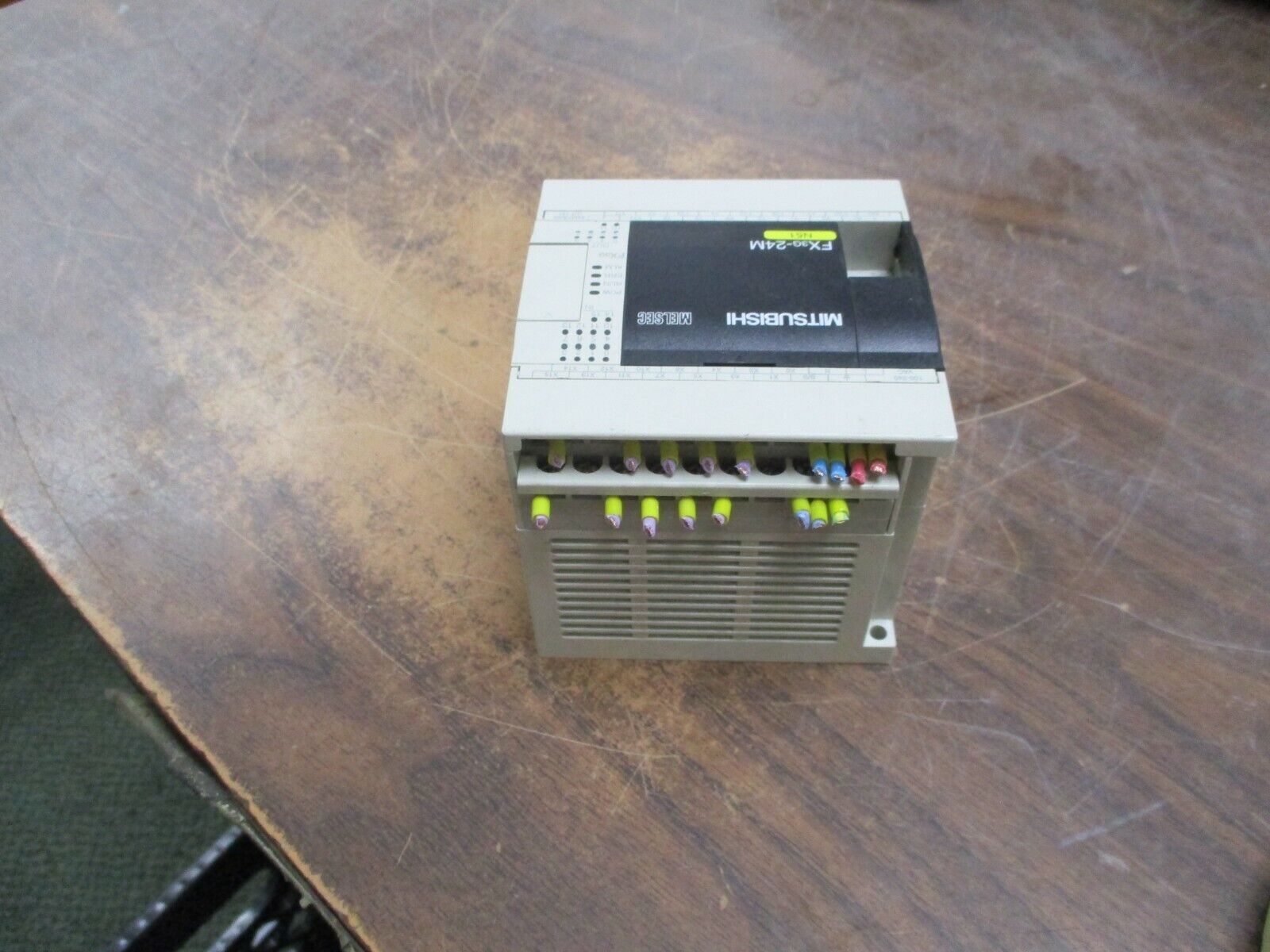 Mitsubishi Power Supply FX3G-24MT/ESS Input: 100-240VAC, 50/60Hz, 32W Used