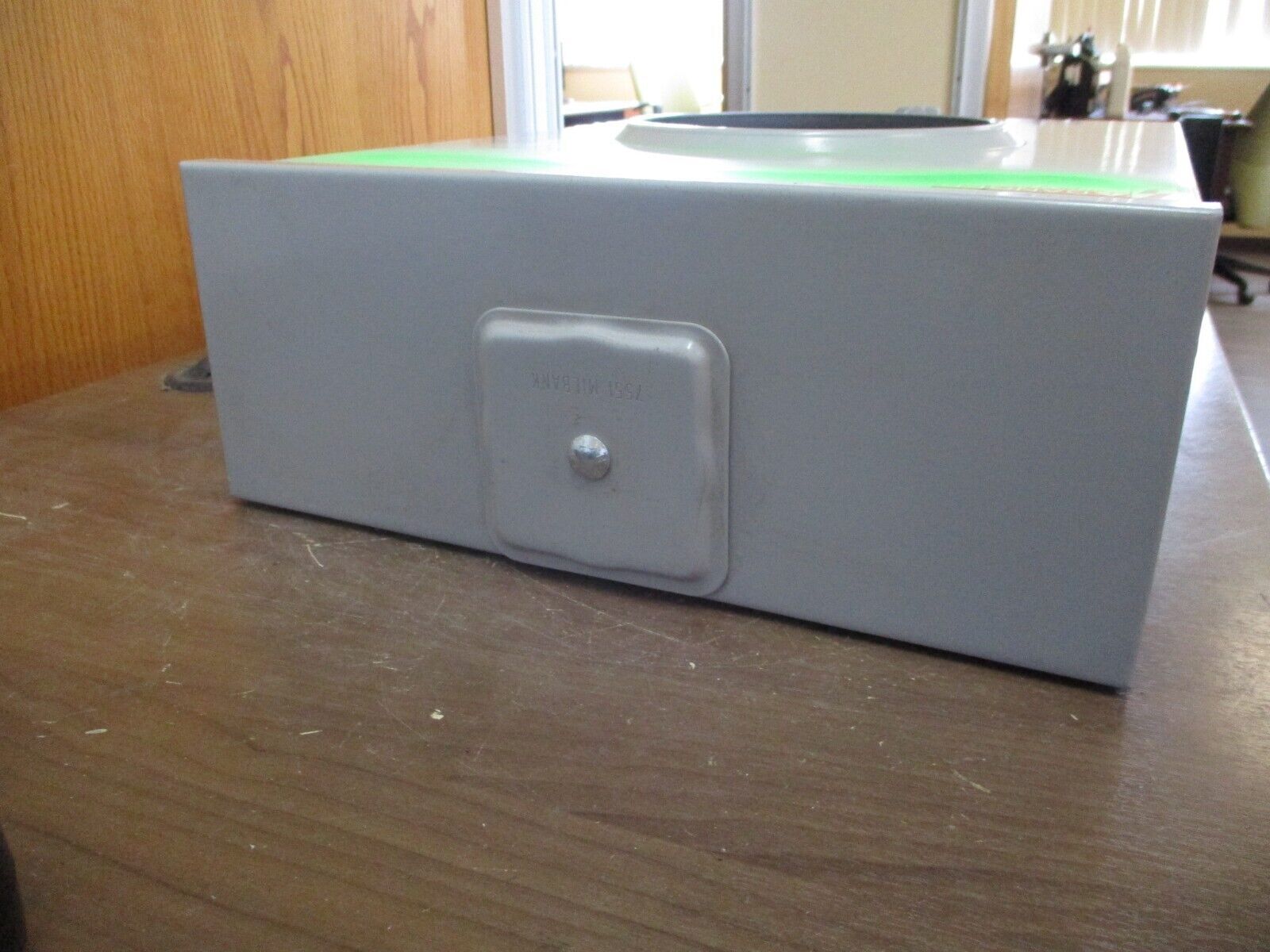 Milbank Meter Socket 9700L 200A 600V 3Ph 4W 3R Enclosure *No Plug Screws* Used