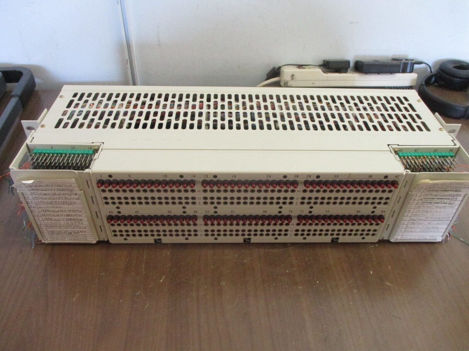 ADC DSX-1 Cross Connect D1M-1A0023 42/56VDC 2A Used