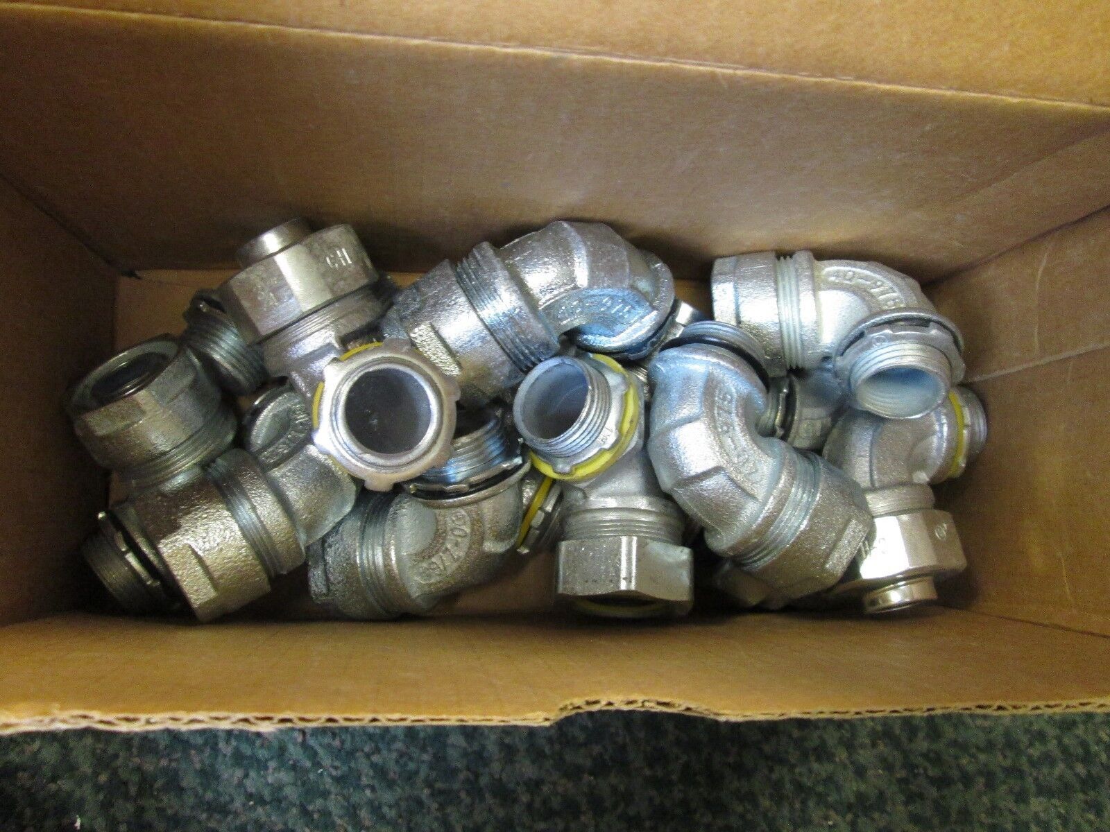Misc Brands 90 Degree Liquidtight Connector Size 3/4" *Box of 14* New Surplus