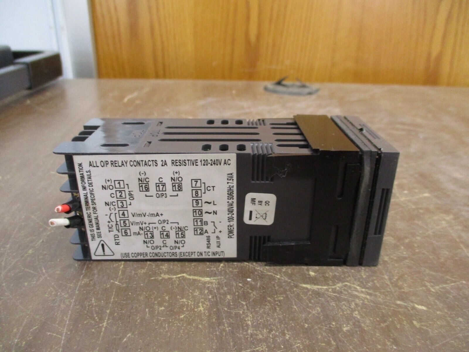 Vulcanic F.93330 Temperature Controller D30656.02 100-240VAC 50/60Hz Used