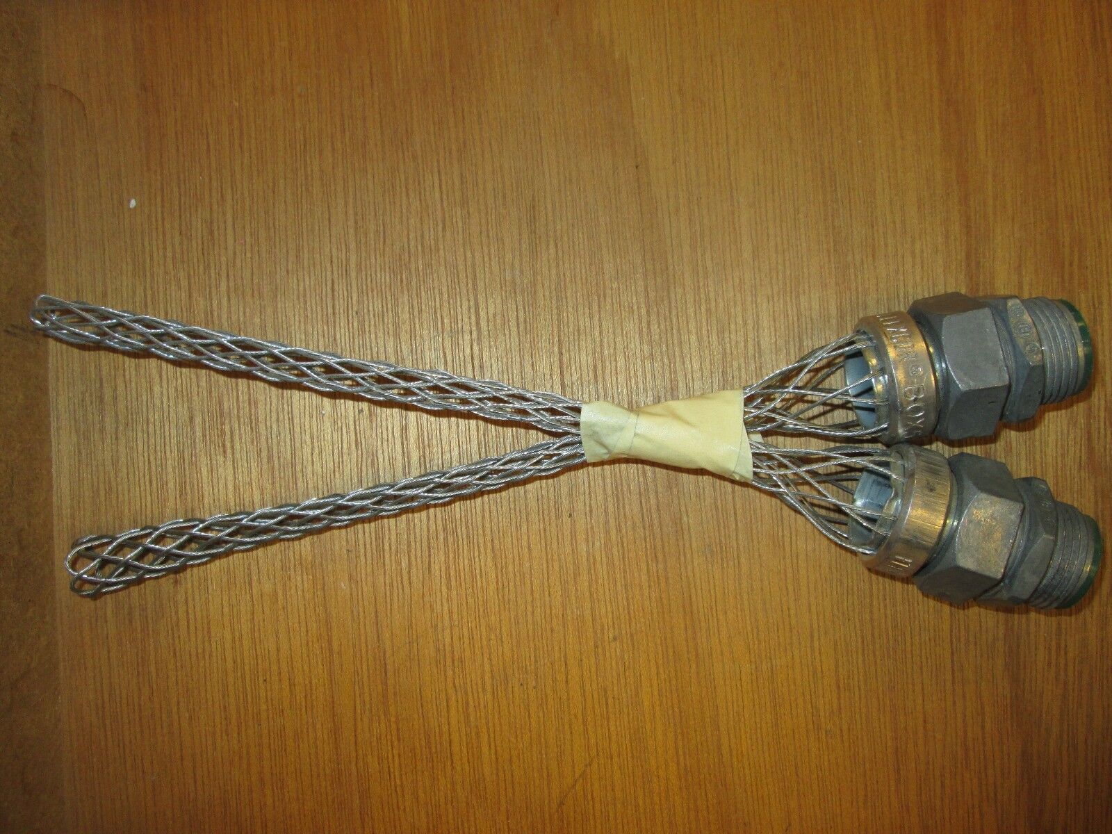 Flexcor kellems Grips BOX52 Lot of 2 Conduit 3/4" Wire Range .520-.730" Used