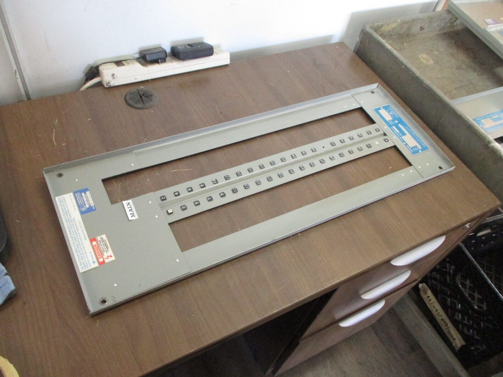 Gould ITE Panelboard Deadfront NLAB 42-Slot Size: 30.5" x 11" Used